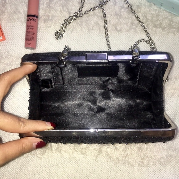 Reversible Sequined Clutch with Chain - Picture 6 of 7